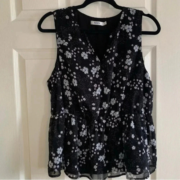 Floral Flowy  Sleeveless Top - Picture 1 of 5